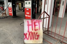 Cửa hàng xăng dầu đóng cửa: Xử lý nghiêm nếu găm hàng, chờ tăng giá