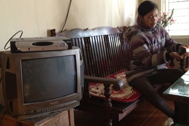 Người đàn bà góa bị cắt điện ngày tết vẫn chưa được cấp điện trở lại