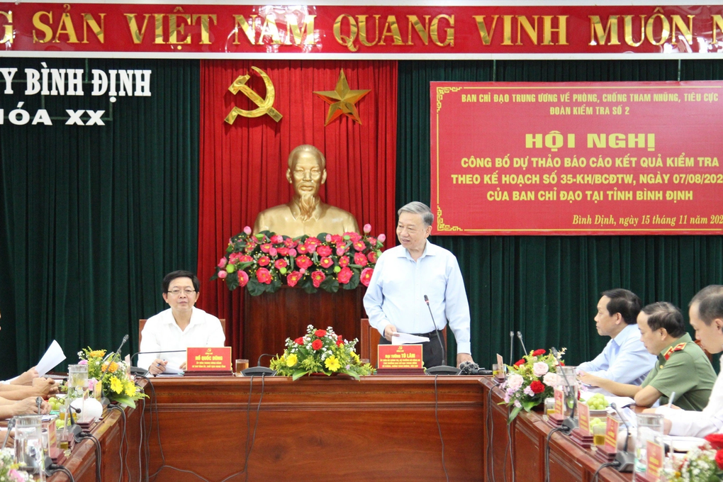 Đại tướng Tô Lâm: Bình Định phòng chống tham nhũng, tiêu cực rất tốt - 2 Đại tướng Tô Lâm: Bình Định phòng chống tham nhũng, tiêu cực rất tốt - 2