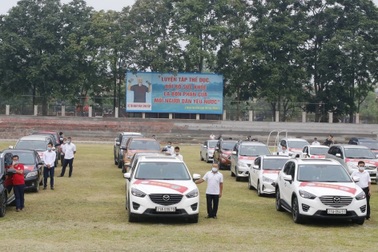 Biểu dương "biệt đội" xe tình nguyện hỗ trợ Yên Bái chống dịch