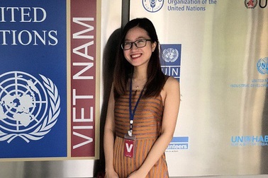 Gặp cô gái "4 năm, 2 lần thủ khoa" của trường ĐH Hà Nội