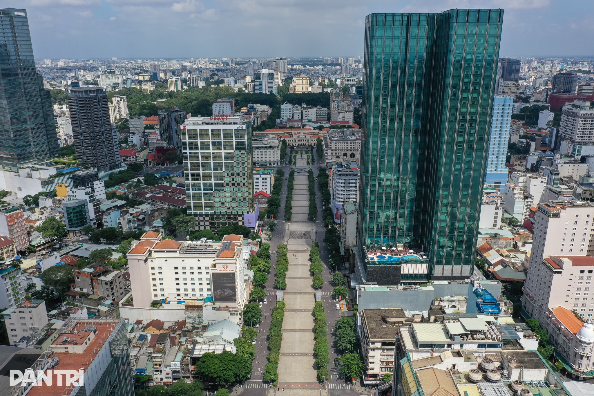 Bayan Truong My Lan'ın davanın sonuçlarını düzeltmek için kullanmak istediği süper projenin yakın çekimi - 3 Cận cảnh siêu dự án bà Trương Mỹ Lan muốn dùng khắc phục hậu quả vụ án - 3