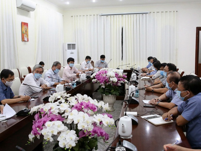 Bệnh nhân Covid-19 thứ 61 đi đám cưới, dự thánh lễ ở nhà thờ trước khi đến bệnh viện - Ảnh 1. Bệnh nhân Covid-19 thứ 61 đi đám cưới, dự thánh lễ ở nhà thờ trước khi đến bệnh viện - Ảnh 1.