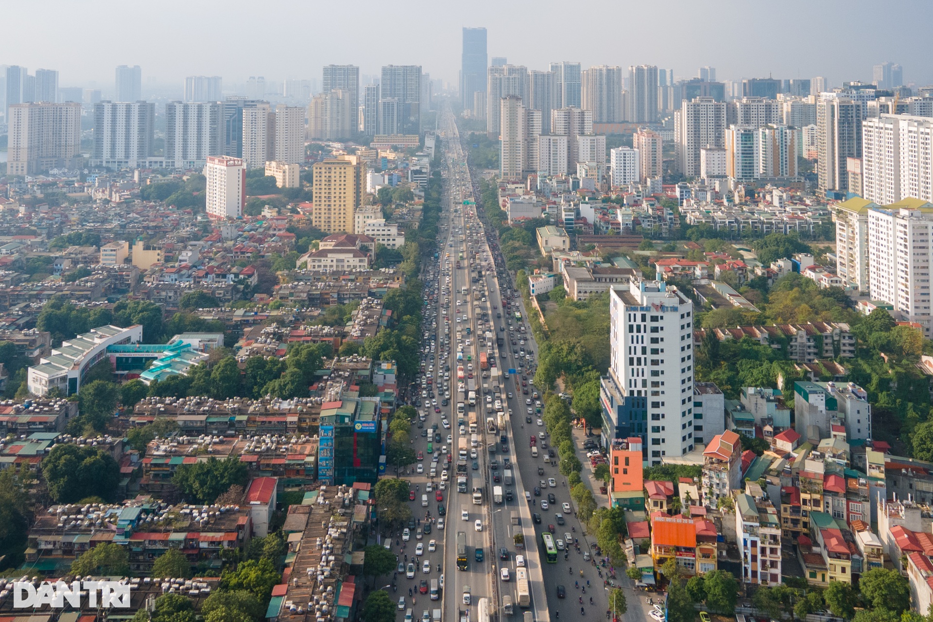 Nhiều tuyến đường nội thành Hà Nội ùn tắc những ngày giáp Tết - 1 Nhiều tuyến đường nội thành Hà Nội ùn tắc những ngày giáp Tết - 1