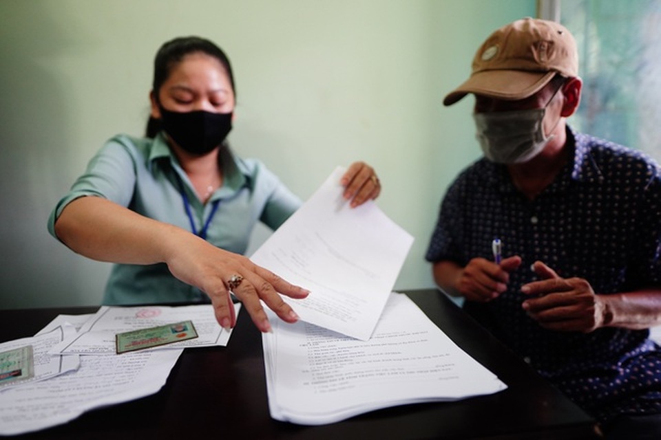 Công nhân mong tăng ca dịp Tết, tránh trục lợi nhờ ứng dụng BHXH số - 2 Công nhân mong tăng ca dịp Tết, tránh trục lợi nhờ ứng dụng BHXH số - 2