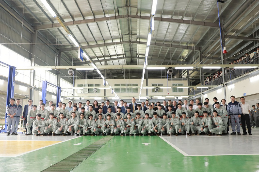 Toyota và hành trình hơn 20 năm nỗ lực phát triển nhân lực ngành kỹ thuật ô tô - 4 Toyota và hành trình hơn 20 năm nỗ lực phát triển nhân lực ngành kỹ thuật ô tô - 4
