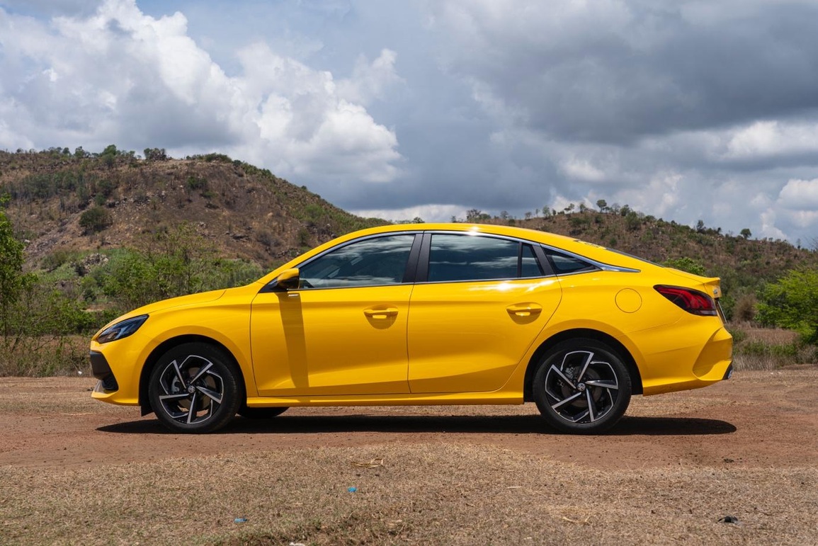 Lái thử MG 5 Beyond - Sedan hạng C thể thao, trải nghiệm hứng khởi với giá 579 triệu đồng - 4 Lái thử MG 5 Beyond - Sedan hạng C thể thao, trải nghiệm hứng khởi với giá 579 triệu đồng - 4
