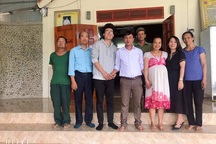 Vượt hơn 300 km đến cảm ơn 2 thầy giáo cứu con mình khỏi đuối nước