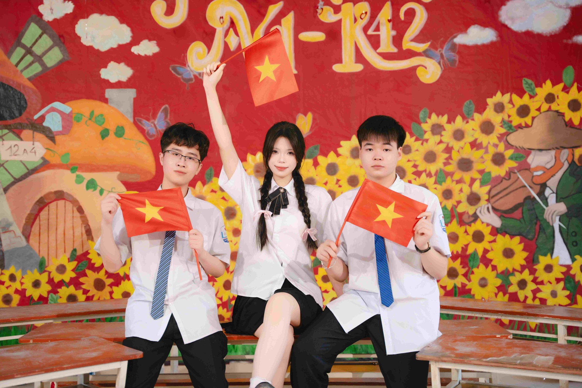 Gây sốt mạng với bộ ảnh kỷ yếu Tổ quốc trong tim của học sinh Thái Bình - 5 Gây sốt mạng với bộ ảnh kỷ yếu Tổ quốc trong tim của học sinh Thái Bình - 5