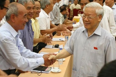 “Ông Võ Kim Cự nên tự trọng với niềm tin của cử tri”