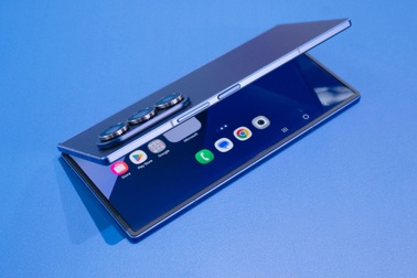 Galaxy Z Fold7 thuyết phục cả người dùng cũ lẫn mới nhờ loạt nâng cấp rõ rệt