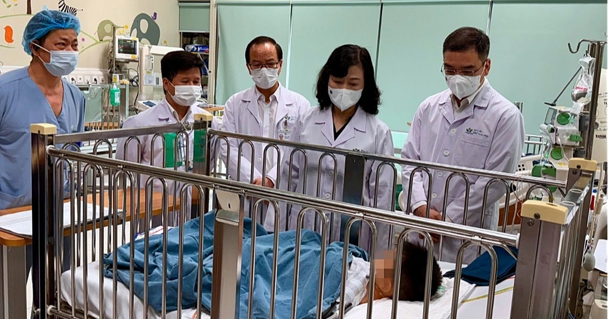 Bộ trưởng Bộ Y tế: "Cấp cứu luôn là ưu tiên hàng đầu, bất kỳ lý do gì"
