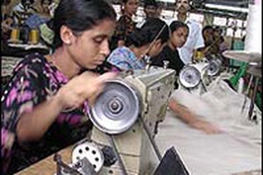 Các đại gia Anh quốc bóc lột tàn tệ nhân công nữ Bangladesh