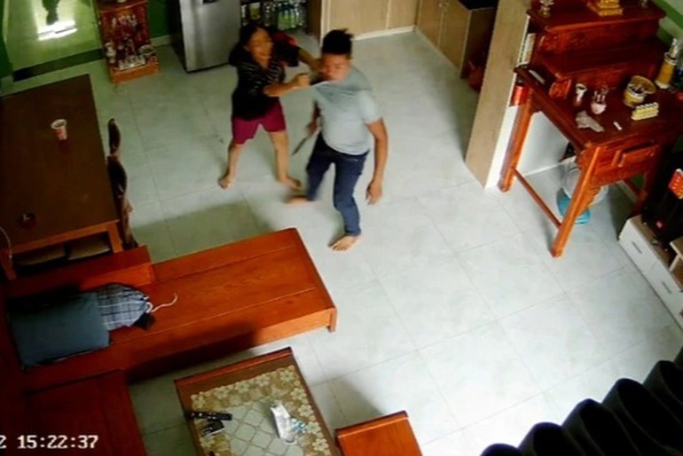 Nghiệt ngã câu hỏi sau 23 năm bị xâm hại tình dục mới lên tiếng? - 9 Nghiệt ngã câu hỏi sau 23 năm bị xâm hại tình dục mới lên tiếng? - 9