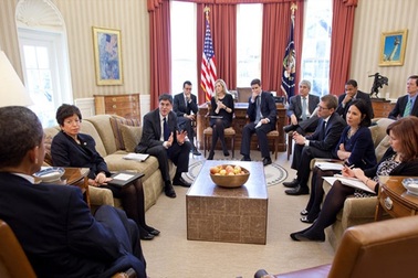 Ông Obama lo "tìm việc" cho nhân viên