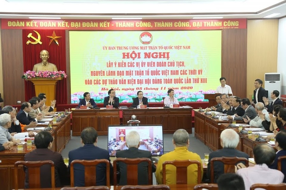 Tham nhũng chủ yếu do thiếu cơ chế kiểm soát quyền lực - 1 Tham nhũng chủ yếu do thiếu cơ chế kiểm soát quyền lực - 1