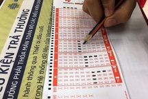 Góp vốn hàng chục triệu đồng để "săn" độc đắc gần 250 tỷ đồng