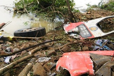 Hình ảnh ghi tại hiện trường vụ xe khách lao sông làm 34 người chết