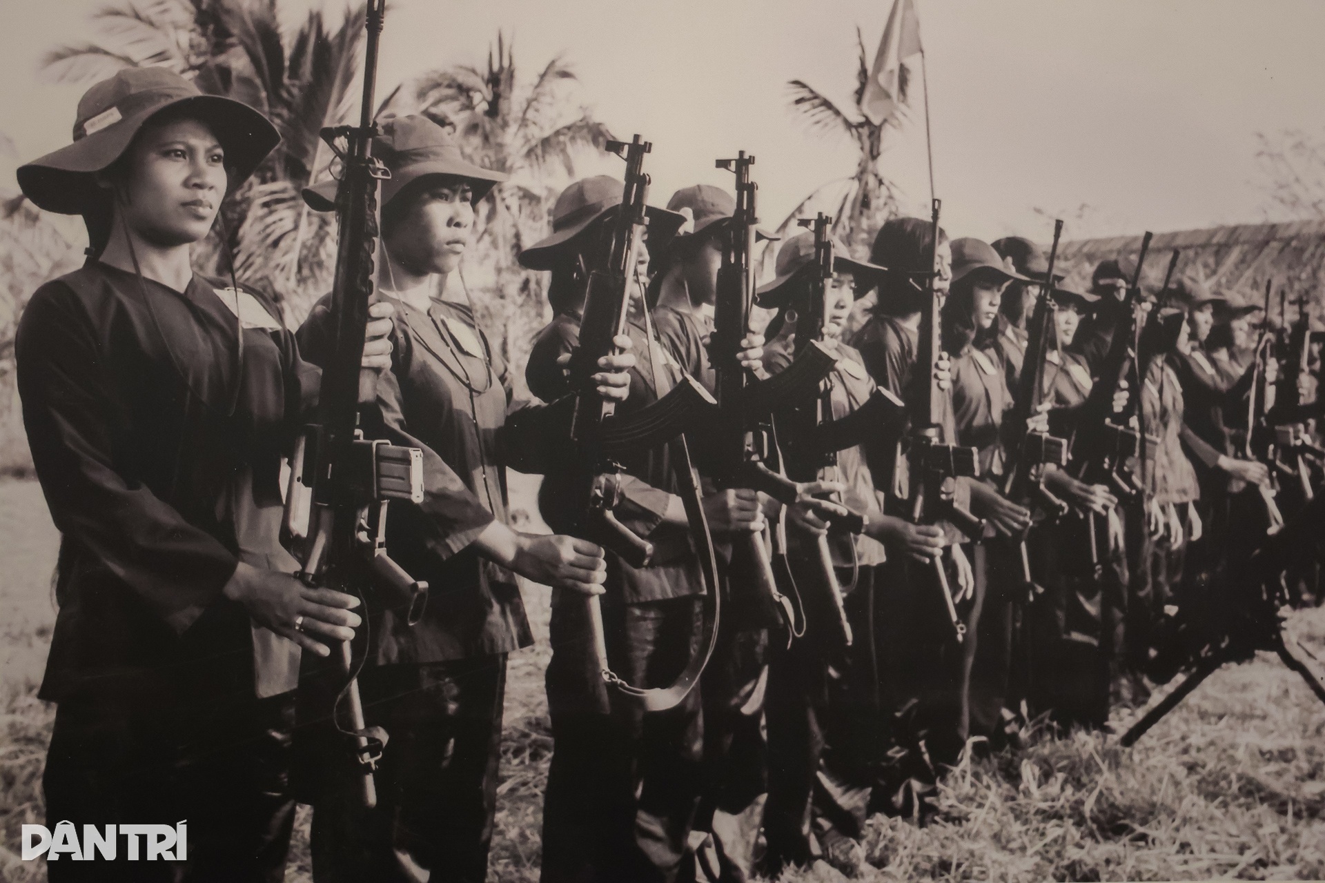 Bohaterska historia narodowa poprzez serię obrazów i zdjęć, które zdobyły nagrody szlacheckie - 8 Lịch sử dân tộc hào hùng qua loạt tranh, ảnh đoạt giải thưởng cao quý - 8