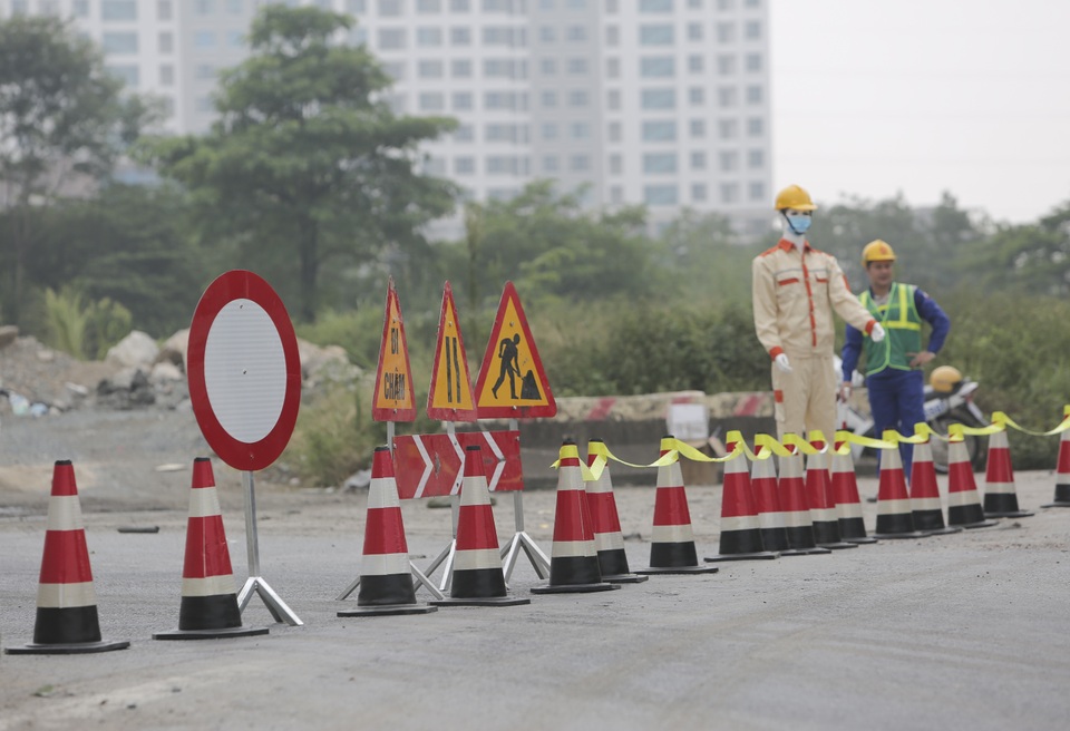 Cầu Thăng Long trong ngày đầu cấm lưu thông - 7 Cầu Thăng Long trong ngày đầu cấm lưu thông - 7