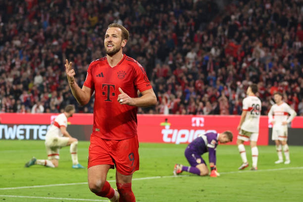 Harry Kane lập hat-trick, Bayern Munich thăng hoa ở Bundesliga - 1