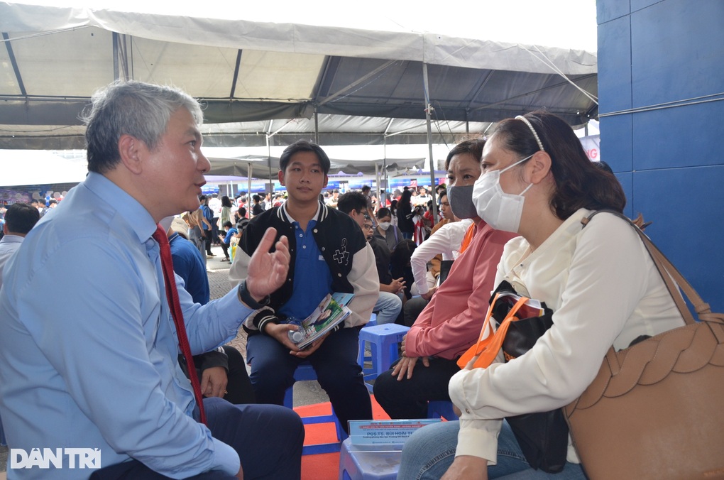 Bộ GDĐT bắt đầu lọc nguyện vọng ảo, cấm trường yêu cầu nhập học trước 22/8 - 1 Bộ GDĐT bắt đầu lọc nguyện vọng ảo, cấm trường yêu cầu nhập học trước 22/8 - 1