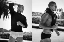 "Người đàn ông quyến rũ nhất thế giới" Channing Tatum khoe dáng "nam thần"