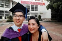 Chàng trai bại não, bị cha ruồng bỏ, tốt nghiệp thạc sĩ Harvard