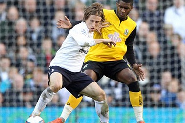 Tottenham sẵn sàng nhả Modric nếu có đủ 35 triệu bảng