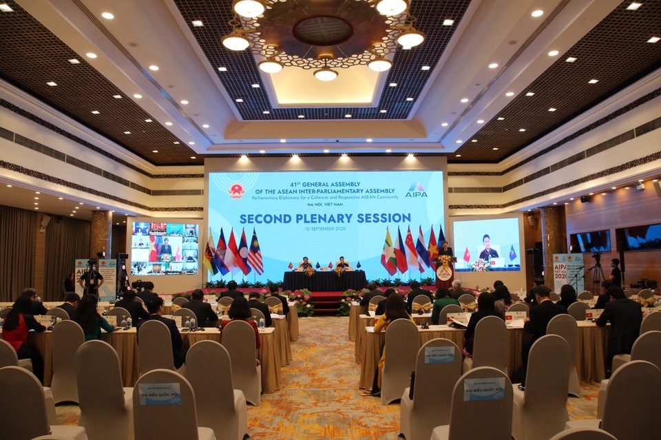 Lãnh đạo nghị viện ASEAN ký điện tử thông qua thông cáo chung của AIPA - 5 Lãnh đạo nghị viện ASEAN ký điện tử thông qua thông cáo chung của AIPA - 5