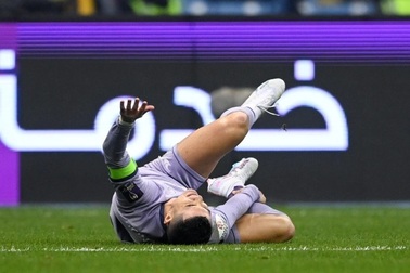 Al Nassr bị loại ở Siêu Cup Saudi Arabia, Ronaldo dính chấn thương
