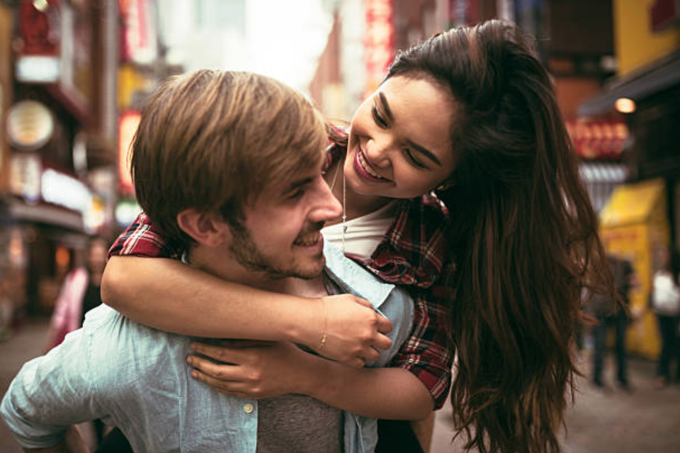 Chê trai Việt, sính trai ngoại, cô gái gặp phải cú lừa cay đắng - 1