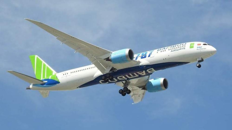 Máy bay thân rộng Boeing 787-9 Dreamliner Ha Long Bay của Bamboo Airways thực hiện chuyến bay thương mại đầu tiên - 3 Máy bay thân rộng Boeing 787-9 Dreamliner Ha Long Bay của Bamboo Airways thực hiện chuyến bay thương mại đầu tiên - 3