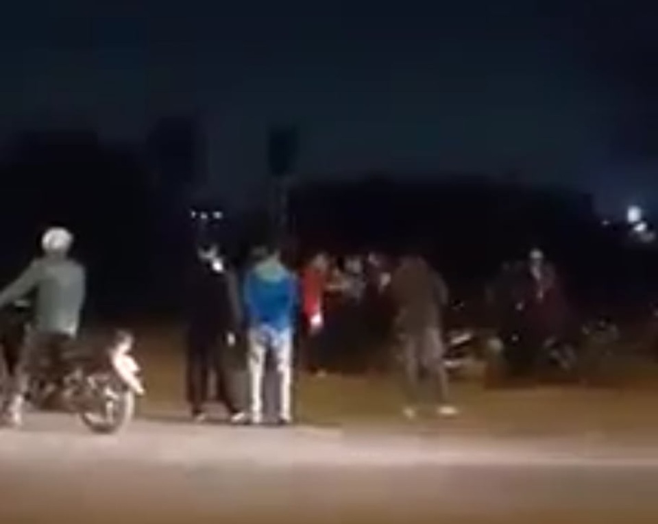 Đã vi phạm giao thông còn tấn công lực lượng công an - 1