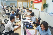 Cán bộ phường xử lý hơn 1.600 bộ hồ sơ, thủ tục trong 3 ngày