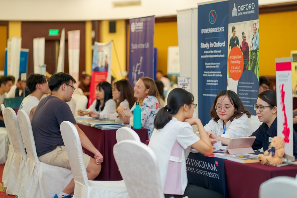 Săn học bổng toàn phần 100% nhận gói ưu đãi 50.000.000 đồng tại Study World - Triển lãm du học lớn nhất Thế giới 2021 - 2 Săn học bổng toàn phần 100% nhận gói ưu đãi 50.000.000 đồng tại Study World - Triển lãm du học lớn nhất Thế giới 2021 - 2