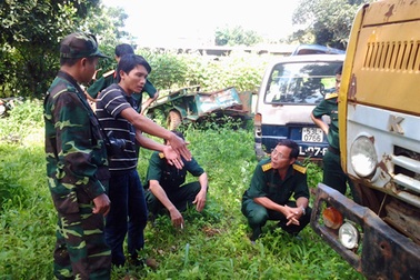 Bà mẹ trẻ bị xe tải tông chết