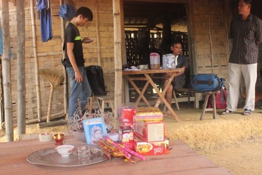 Vụ bé 4 tuổi bị đánh chết: Phát hiện nghi phạm chết trong rừng