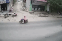 Tình huống va chạm giao thông quen thuộc vẫn gây nhiều tranh cãi