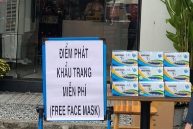 Đà Nẵng: Nhiều nơi phát khẩu trang miễn phí phòng virus Corona