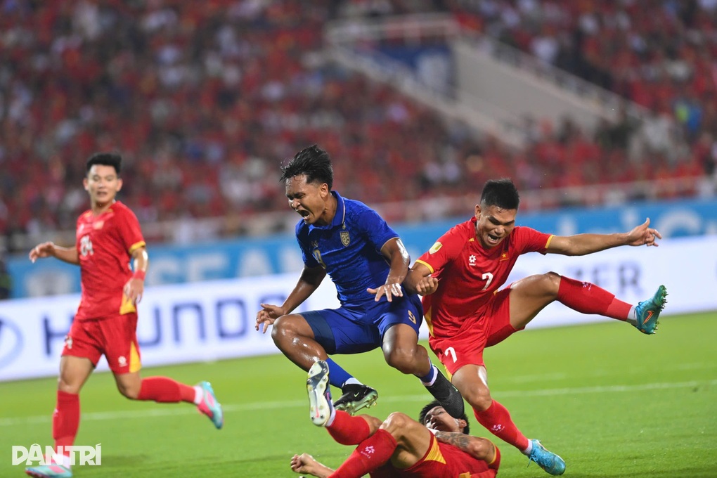 Tuyển Thái Lan có thay đổi quan trọng đầu tiên trước thềm FIFA ASEAN Cup - 1 Tuyển Thái Lan có thay đổi quan trọng đầu tiên trước thềm FIFA ASEAN Cup - 1