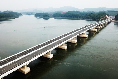 Sóng trước dồn sóng sau, Phương Đông Vân Đồn tiếp tục tăng nhiệt