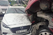 6 ô tô tông nhau liên hoàn, quốc lộ 1A tắc nhiều giờ