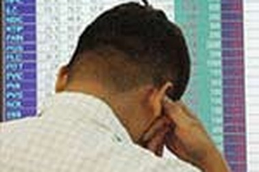 Cận kề 400 điểm, giao dịch thỏa thuận tăng vọt