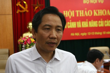 Bộ Nội vụ ủng hộ TPHCM sáp nhập quận, huyện