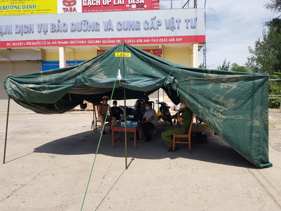 Quảng Trị phong tỏa khẩn cấp thêm một khu dân cư - 6 Quảng Trị phong tỏa khẩn cấp thêm một khu dân cư - 6