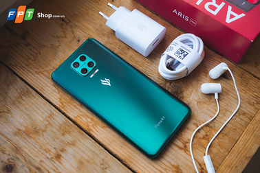 FPT Shop lì xì đến 1,5 triệu đồng khi sắm điện thoại Vsmart trong dịp Tết 2021