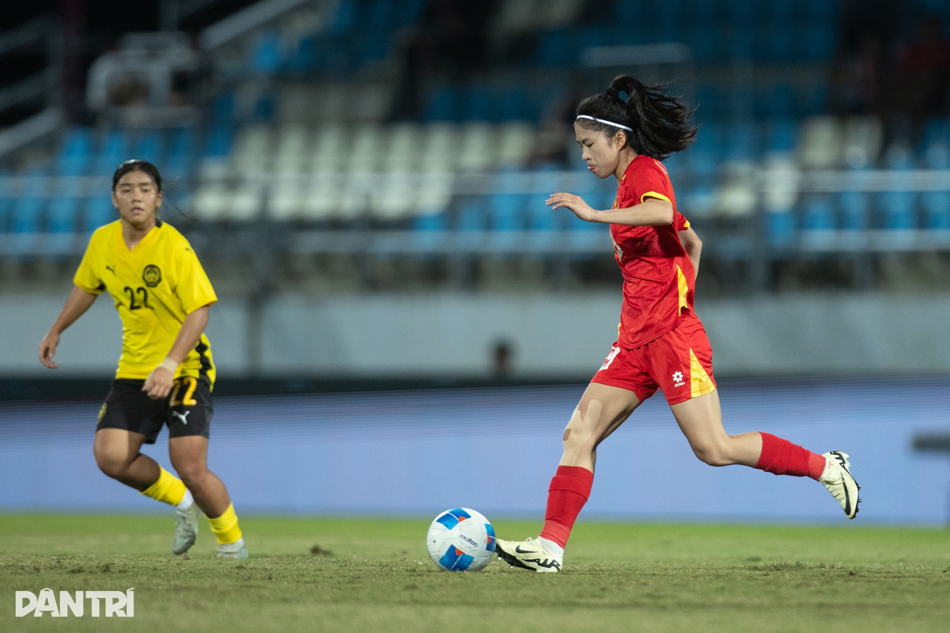 Cánh én Thanh Nhã tái xuất, góp sức vào chiến thắng 7-0 trước Malaysia - 3 Cánh én Thanh Nhã tái xuất, góp sức vào chiến thắng 7-0 trước Malaysia - 3