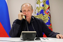 Vì sao Tổng thống Putin không dùng điện thoại thông minh?