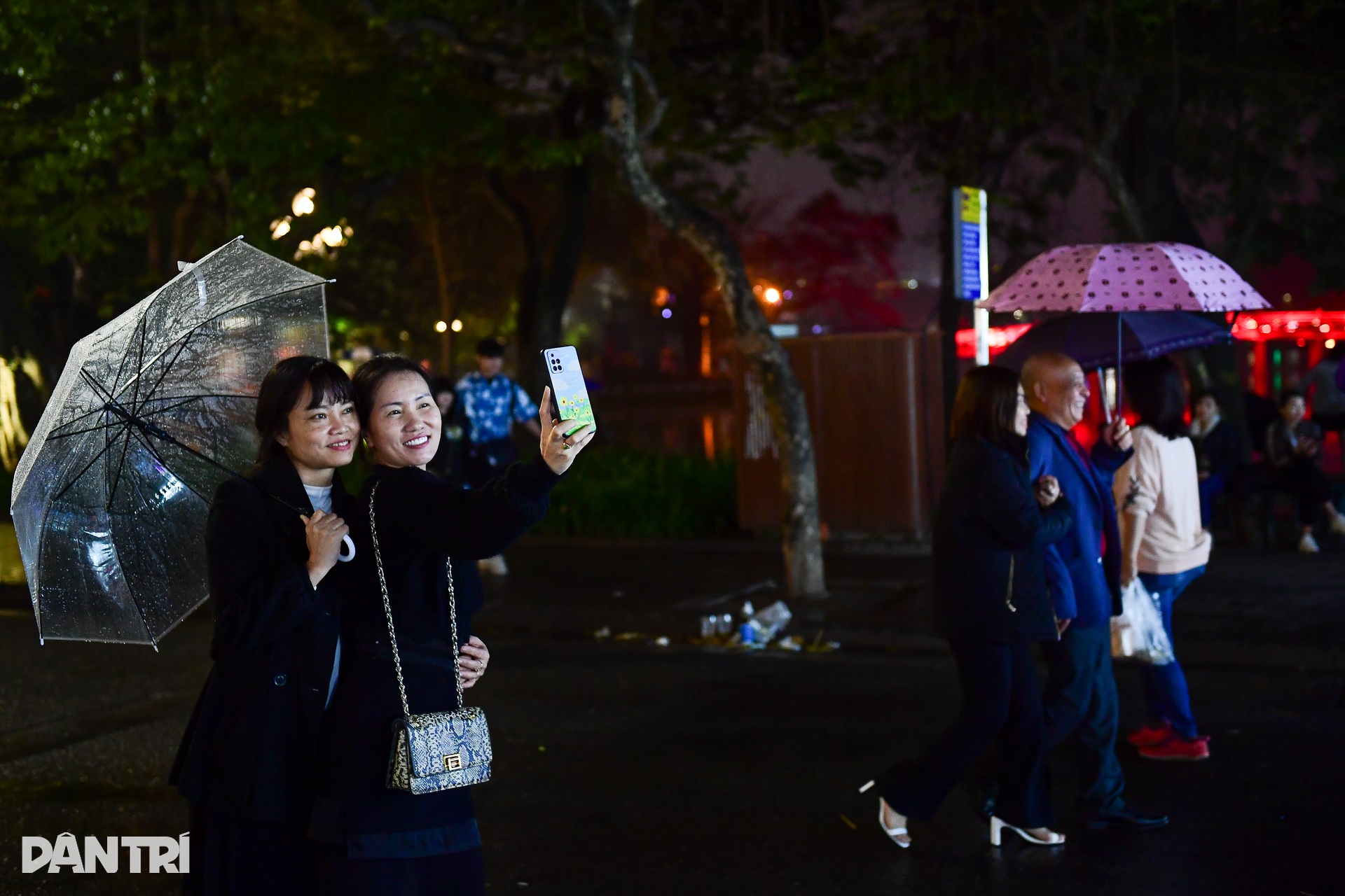 Ồ ạt phố đi bộ Hà Nội: Tại sao nơi thành công, chỗ thất bại? - 6 Ồ ạt phố đi bộ Hà Nội: Tại sao nơi thành công, chỗ thất bại? - 6